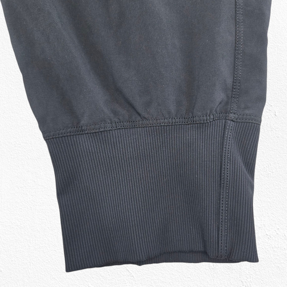 Lululemon Dance Studio Crop Wrap Waist Black Pants Size 6 Dual Waistband 2010s - Picture 4 of 11